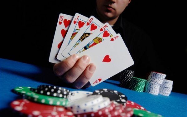 Pai Gow Poker کیسینو میں بکراٹکھیلیں